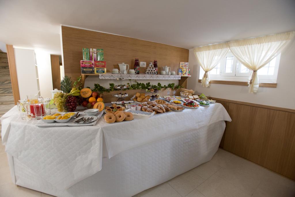 Royal Trinità Dei Monti Hotel