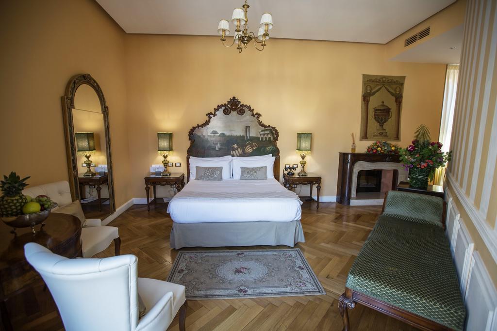 Royal Trinità Dei Monti Hotel 4*